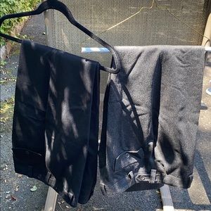 2 pairs of trousers, 2 different colors